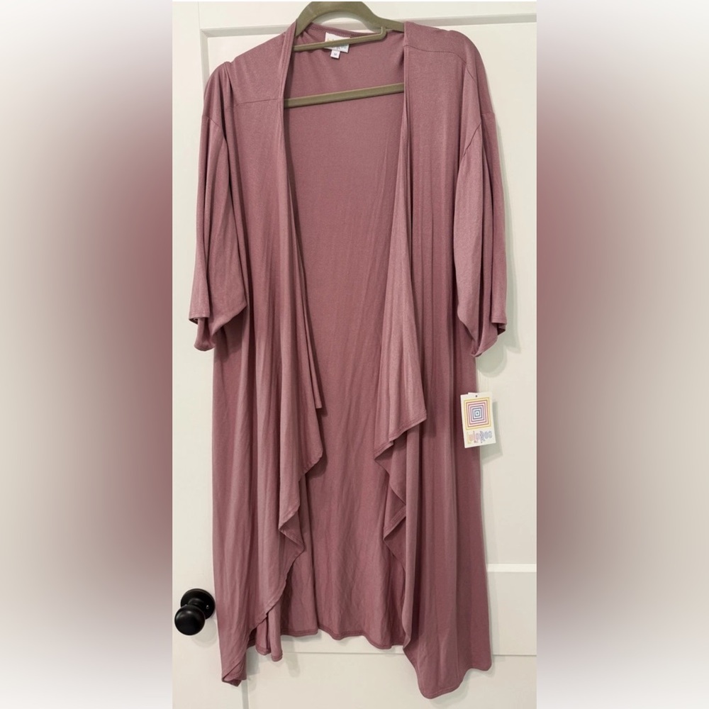 New LuLaRoe pink Shirley Kimono Size Medium